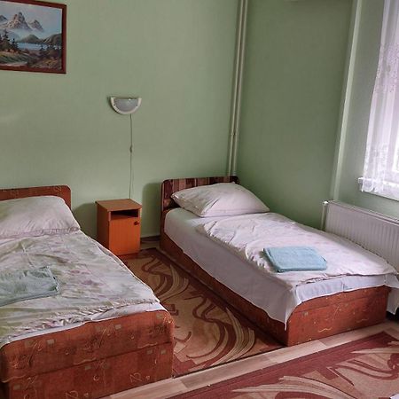 Napsugár Panzió Vác Exterior foto