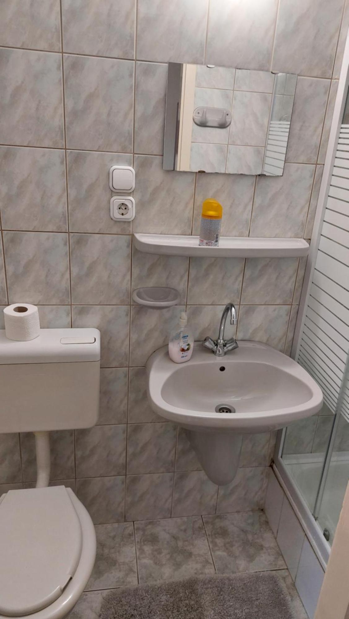 Napsugár Panzió Vác Exterior foto